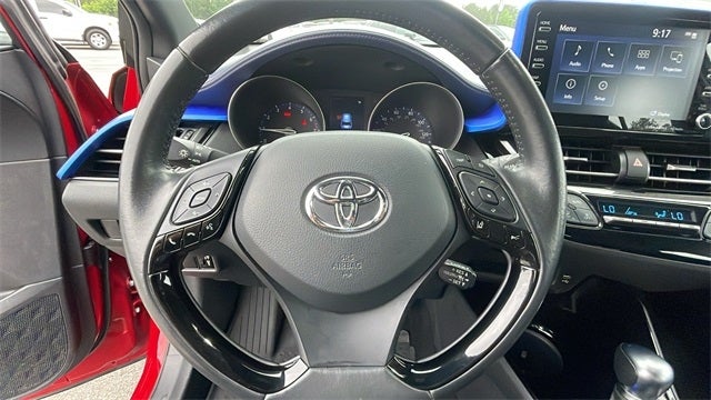 2022 Toyota C-HR XLE